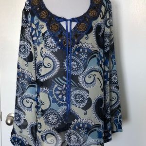 Kyra Blue/Black/White Metal Collar Blouse